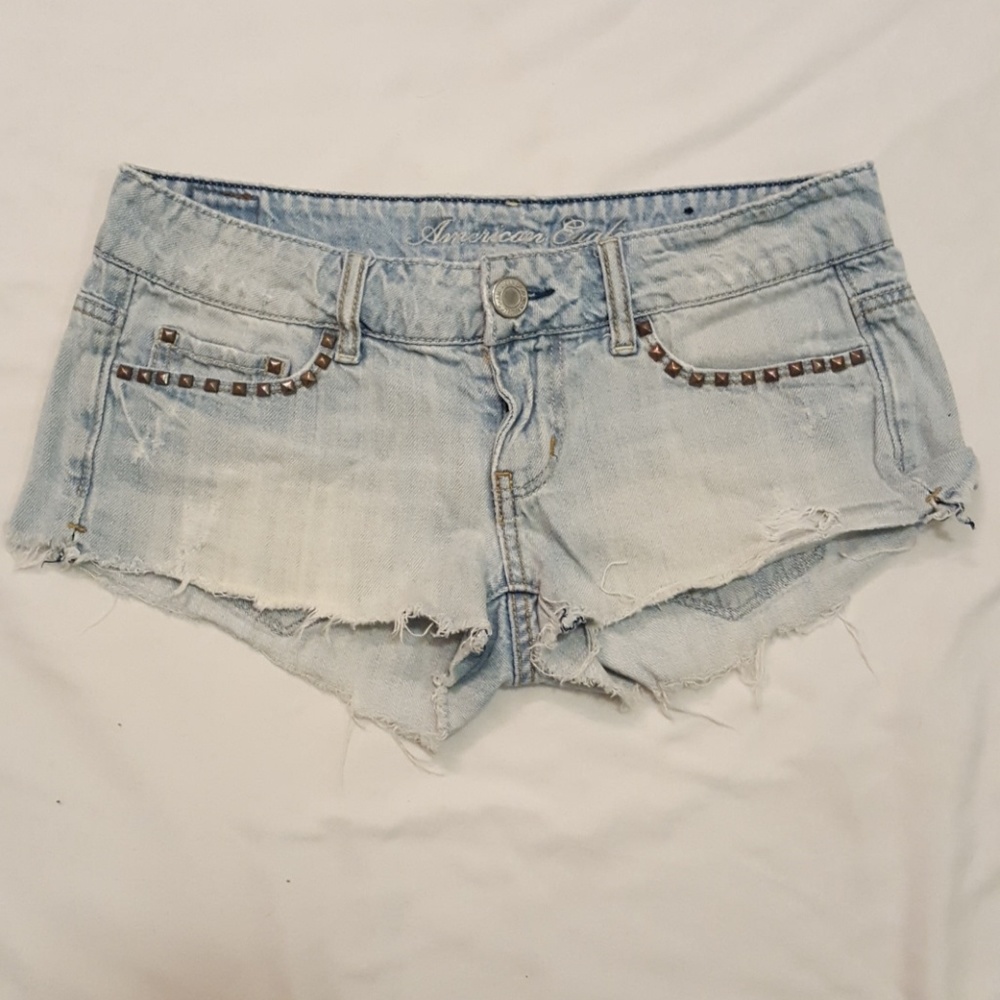 American eagle distressed shorts